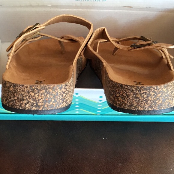 anna footbed sandals